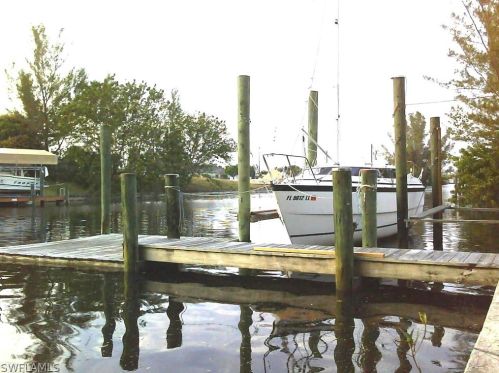 3018 6th Ave, Cape Coral FL  33904-3503 exterior