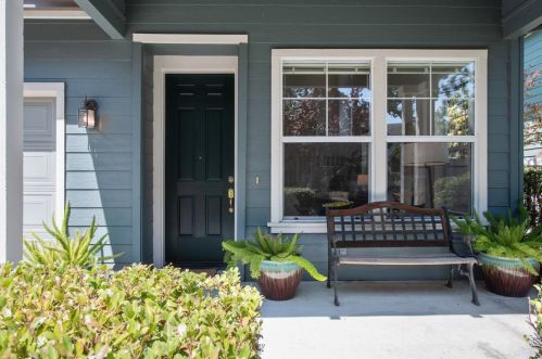 1004 Rockport Ave, Redwood City, CA 94065-2870