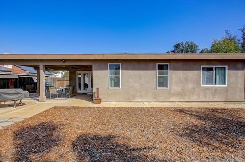 1016 Pennsylvania Ave, Redlands CA  92374-2623 exterior