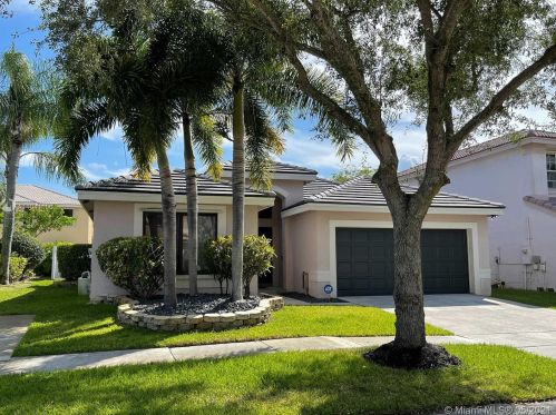 2762 179th Ave, Hollywood, FL 33029-5162