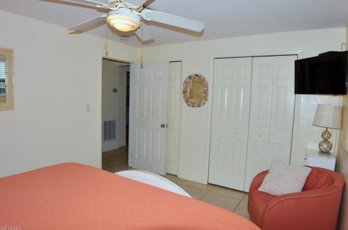 228 Fairweather Ln, Fort Myers Beach FL  33931-3227 exterior