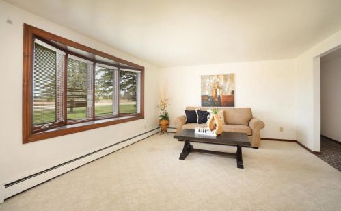 3382 Kewaunee Rd, Green Bay, WI 54311-8265