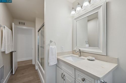 328 Glorietta Blvd, Orinda CA  94563-3204 exterior