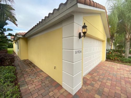 11924 Fiore Dr, Orlando, FL 32827-7148