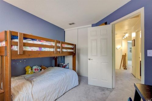 965 Turquoise St, Vacaville CA  95687-7859 exterior