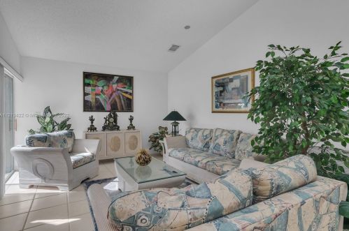 18806 24th Ct, Hollywood FL  33029-5354 exterior