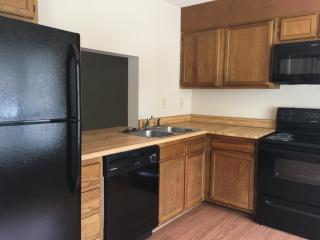 5907 Dixon Dr, Raleigh NC  27609-3639 exterior