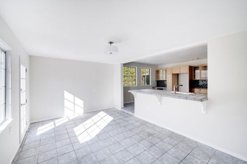 6213 Bakman Ave, North Hollywood, CA 91606-4209