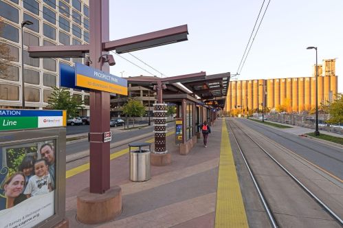 2600 University Ave, Minneapolis MN 55418-2709 exterior