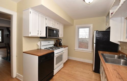 2752 81, Milwaukee WI 53222-3809 exterior