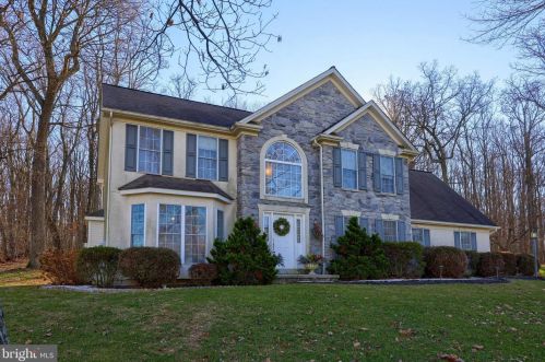 95 Forest Ridge Ct, Red Lion, PA 17356-8448