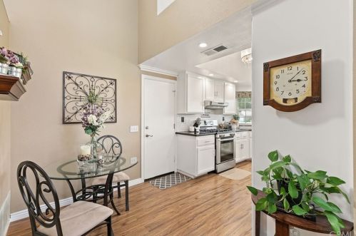 6201 Garnet Cir, Anaheim CA 92807-4857 exterior