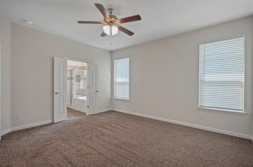 900 Nelson Pl, Burleson TX  76028-6834 exterior