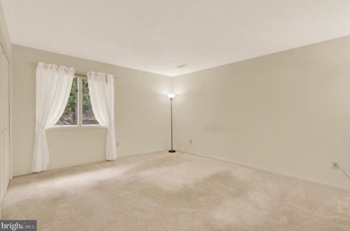 427 Deerfield Dr, Hanover PA  17331-1368 exterior