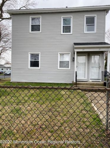 35 Hudson Ave, Middletown NJ  07748-5512 exterior