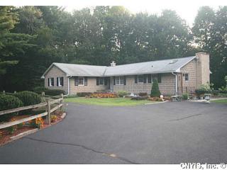 187 Pangborn Rd, Hastings, NY 13076-3212