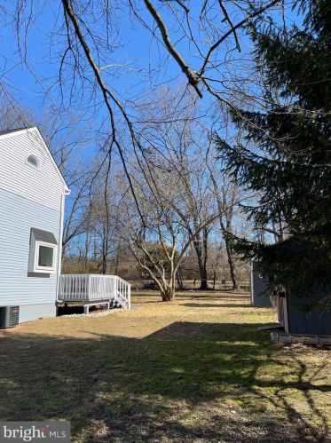 70 Lakeside Dr, Collegeville PA  19426-4109 exterior