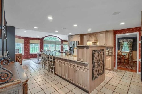 5 Carlson Ter, Fishkill NY  12524-3001 exterior