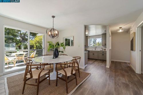 1347 26 St, Oakland CA 94606-3243 exterior