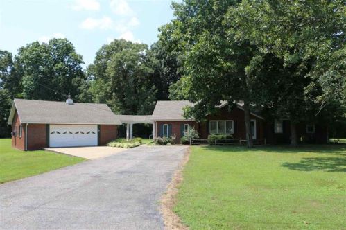 141 Lynnwood Dr, Murray, KY 42071-6848