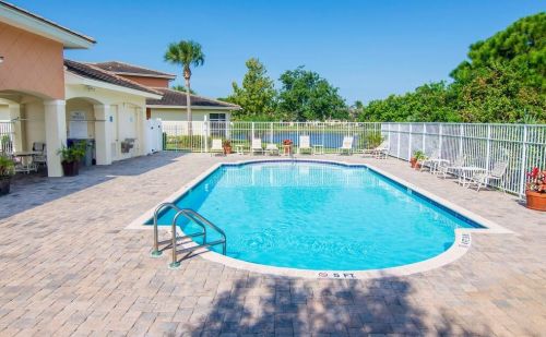 2613 Langrove Ln, Vero Beach, FL 32962-4208