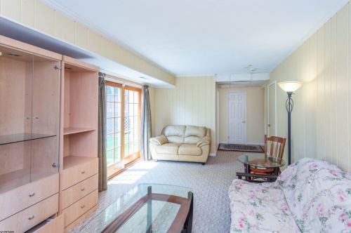 6 Allyson Rd, Roxbury Township NJ  07836-9307 exterior