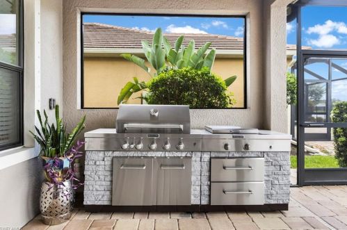 3688 Canopy Cir, Naples FL  34120-0698 exterior