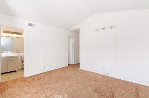 31236 Puas Dr, Temecula CA  92592-5714 exterior