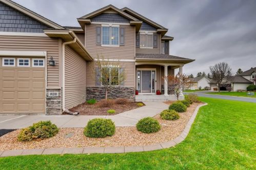 14201 Geneva Way, Lino Lakes, MN 55038-7325