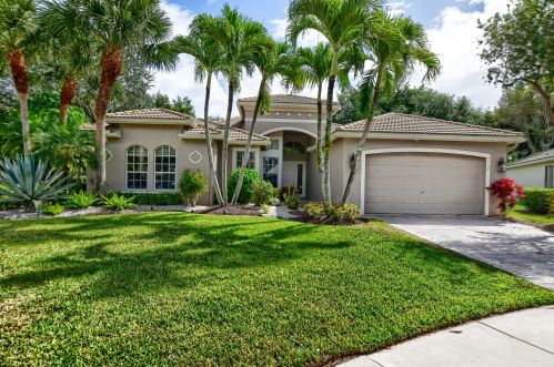 7132 Francisco Bend Dr, Delray Beach, FL 33446-5610