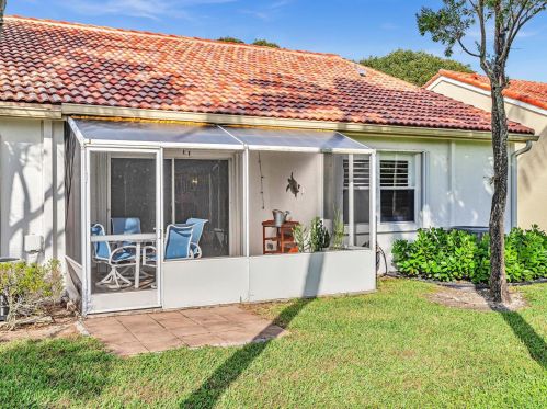 6090 Lake Hibiscus Dr, Delray Beach FL  33484-4617 exterior