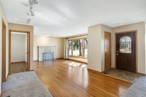 506 2nd Ave, Saint Paul, MN 55112-6824
