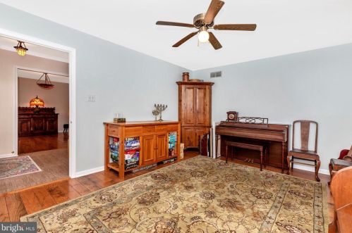 309 Williams Cir, Collegeville PA  19473-2344 exterior