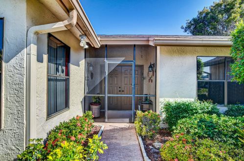 3015 15th St, Delray Beach, FL 33445-7611
