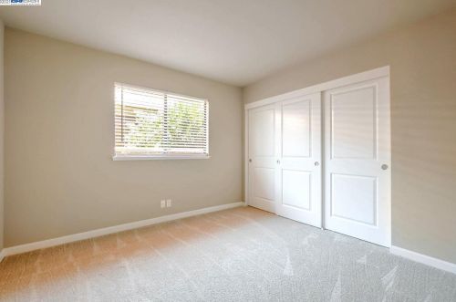 3530 Whitehall Ct, Pleasanton CA  94588-3507 exterior