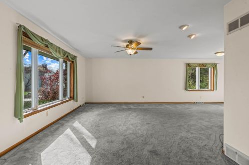 12890 Scarborough Ct, Waukesha WI  53151-6128 exterior