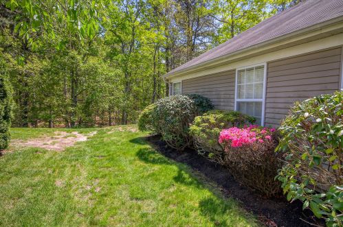 27 Valley Stream Ln, Lakewood NJ  08701-5746 exterior