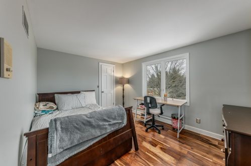 11616 Lafayette Pl, Thiensville WI  53092-1561 exterior