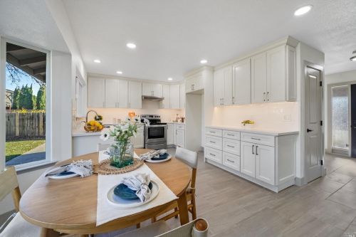 278 Cheyenne Dr, Vacaville CA  95688-2412 exterior