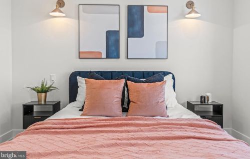 1155 18th St, Philadelphia PA  19146-3052 exterior