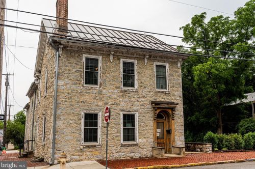 59 East St, Carlisle, PA 17013-2504
