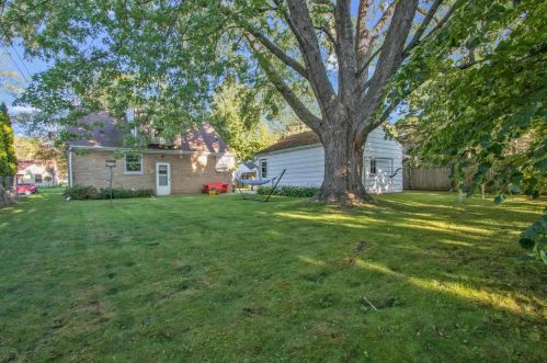 218 Jacob St, Green Bay, WI 54302-3444