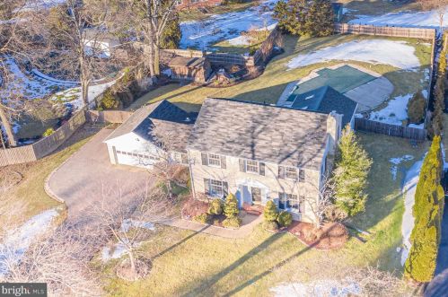 109 Pembrey Dr, Wilmington, DE 19803-2003