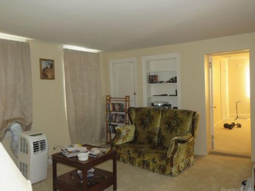 207 Main St, Colchester CT  06415-1405 exterior