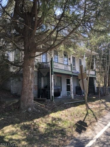 10 Axford Ave, Oxford, NJ 07863-3200