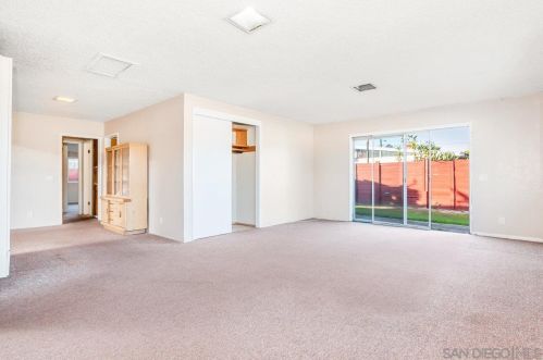 3812 Conrad Ave, San Diego CA 92117-2018 exterior