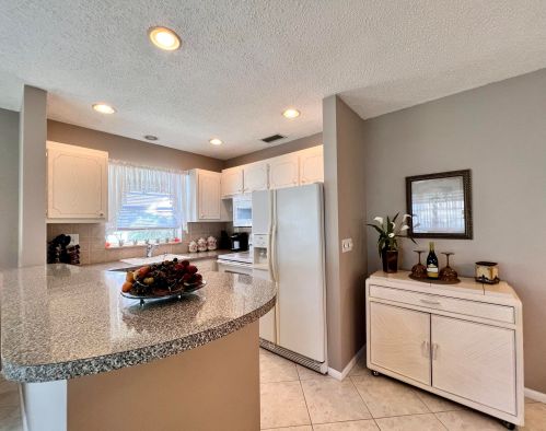 310 Sheffield M, West Palm Beach, FL 33417-1541