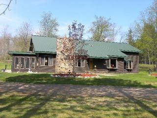 1633 Old Highway 69, Florence, WI 54121-9108