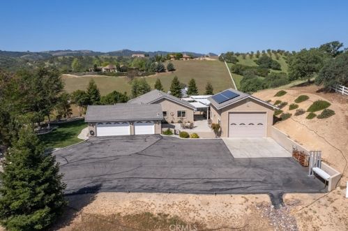 5025 Heidi Way, Lake Nacimiento, CA 93446-5964