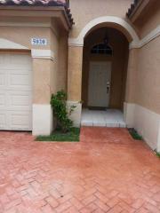 5020 139th Ave, Hollywood, FL 33027-5953